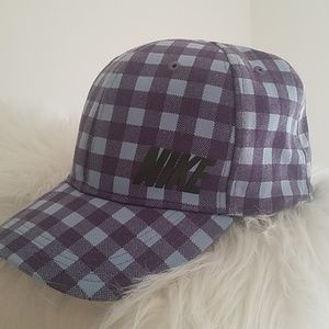 Nike golf cap